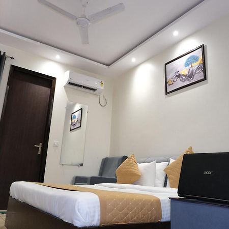 Hotel De Hocks Deluxe - New Delhi Railway Station Extérieur photo