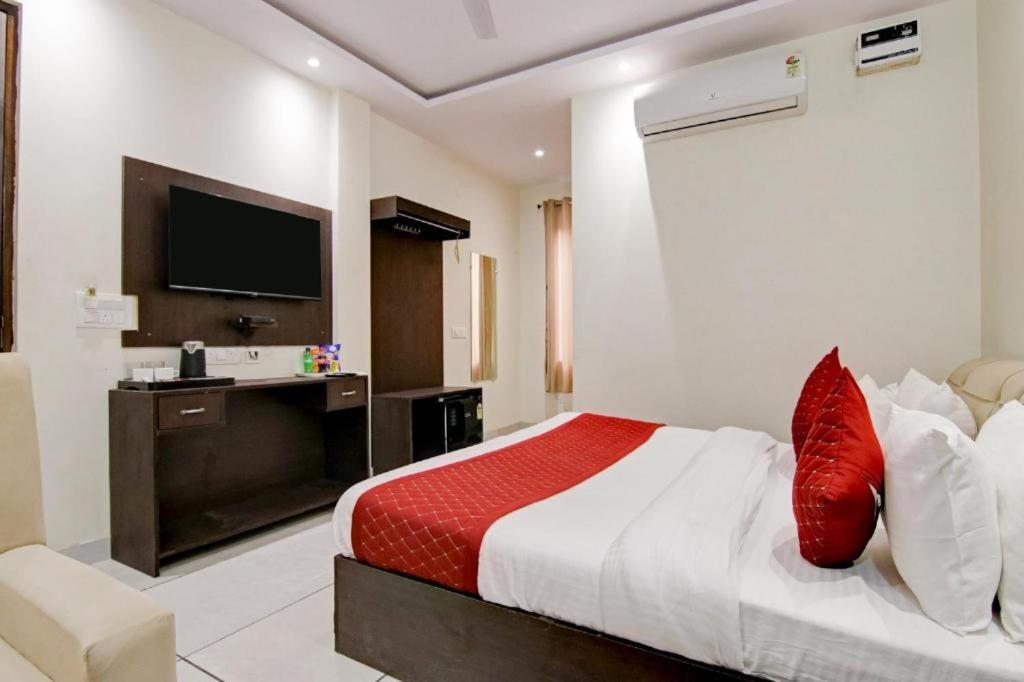 Hotel De Hocks Deluxe - New Delhi Railway Station Extérieur photo
