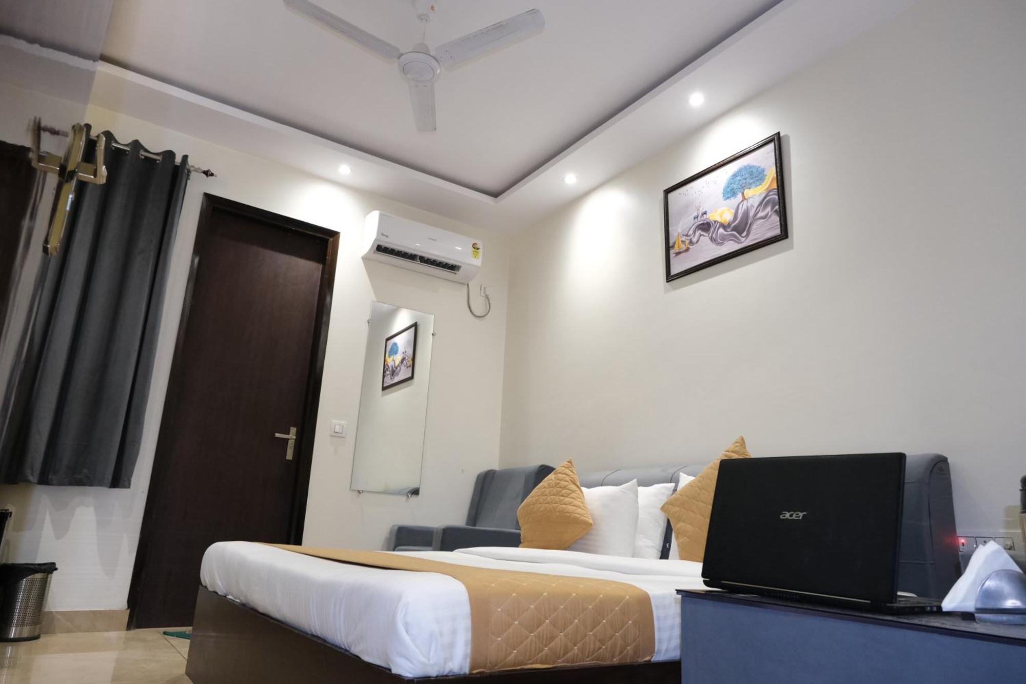Hotel De Hocks Deluxe - New Delhi Railway Station Extérieur photo