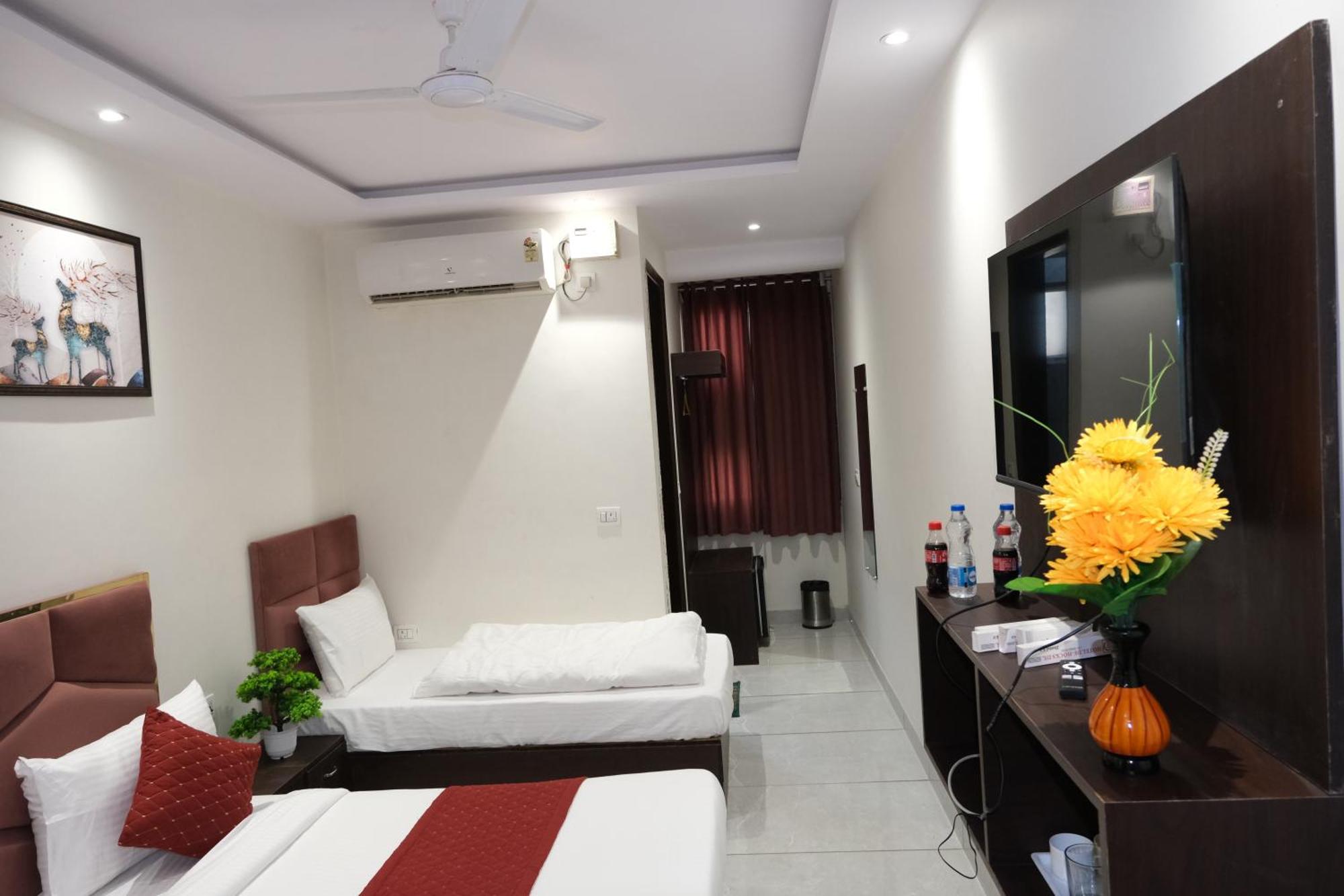 Hotel De Hocks Deluxe - New Delhi Railway Station Extérieur photo