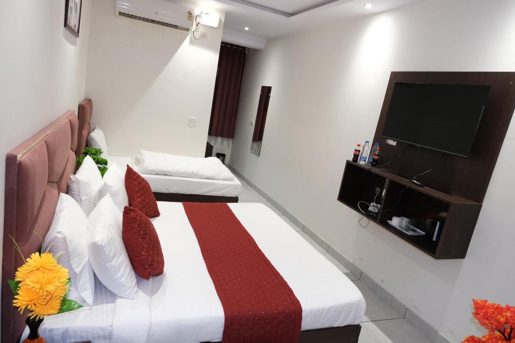 Hotel De Hocks Deluxe - New Delhi Railway Station Extérieur photo