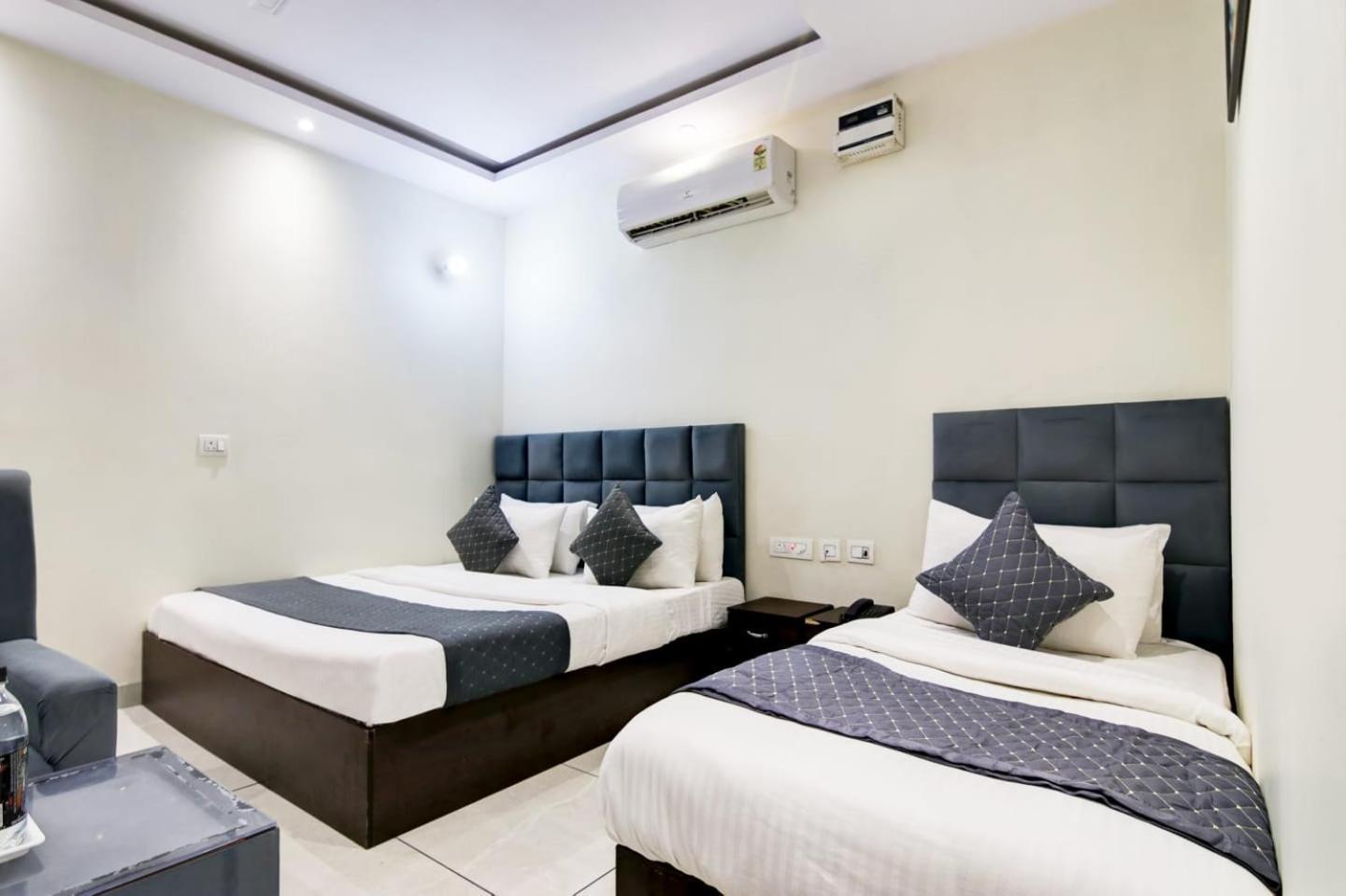 Hotel De Hocks Deluxe - New Delhi Railway Station Extérieur photo